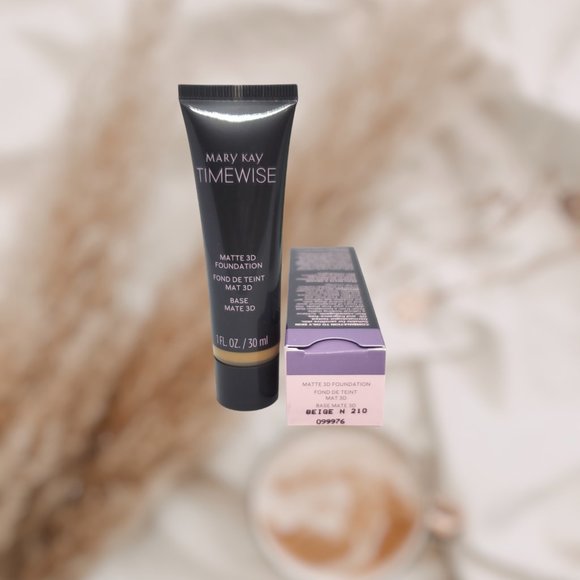 Beige N 210 (Neutral) Matte 3D Foundation - Combo-to-Oily Skin TimeWise…Mary Kay - Picture 2 of 6
